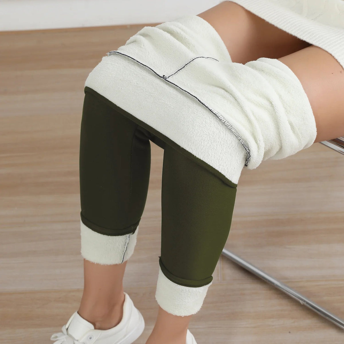 CozyShape - Winter - Fleece Thermo - Leggings - hohe Taille, figurformend & elastisch, ideal gegen Kälte, bequem & stilvoll - blickdicht & High Waist - épure paris